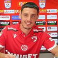 Suporterii-acționari din DDB sunt la un pas să-l convingă pe Paul Anton (29 de ani, mijlocaș central) să rămână la Dinamo.