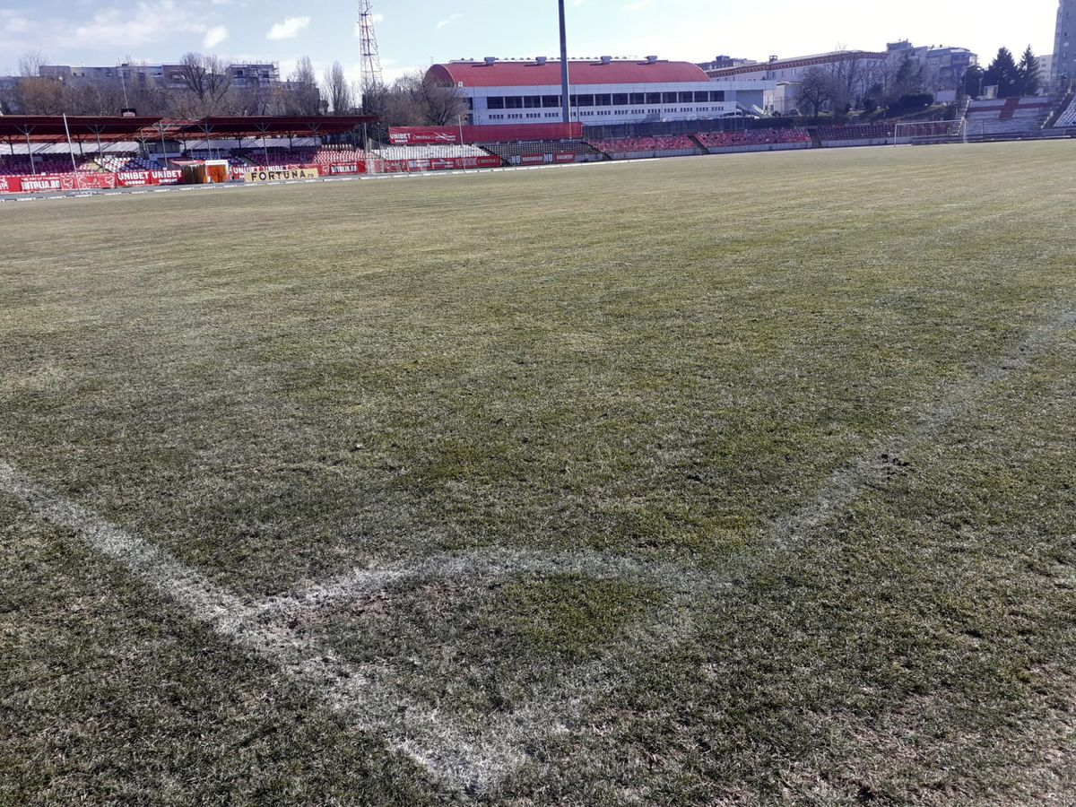 GSP a vizitat stadionul lui Dinamo cu o zi înainte de Derby de România » Cum arată gazonul