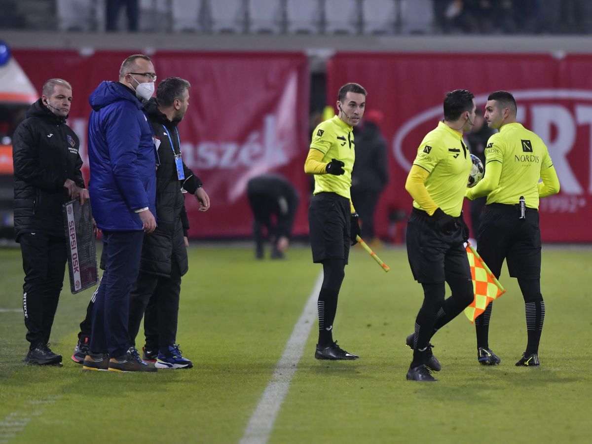 Gol scandalos în Liga 1, CU MÂNA: „Hoții, hoții!” » Au urmat proteste vehemente