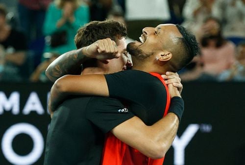 Australienii Nick Kyrgios (26 de ani) și Thanasi Kokkinakis (25 de ani) au cucerit trofeul în proba de dublu masculin de la Australian Open 2022.