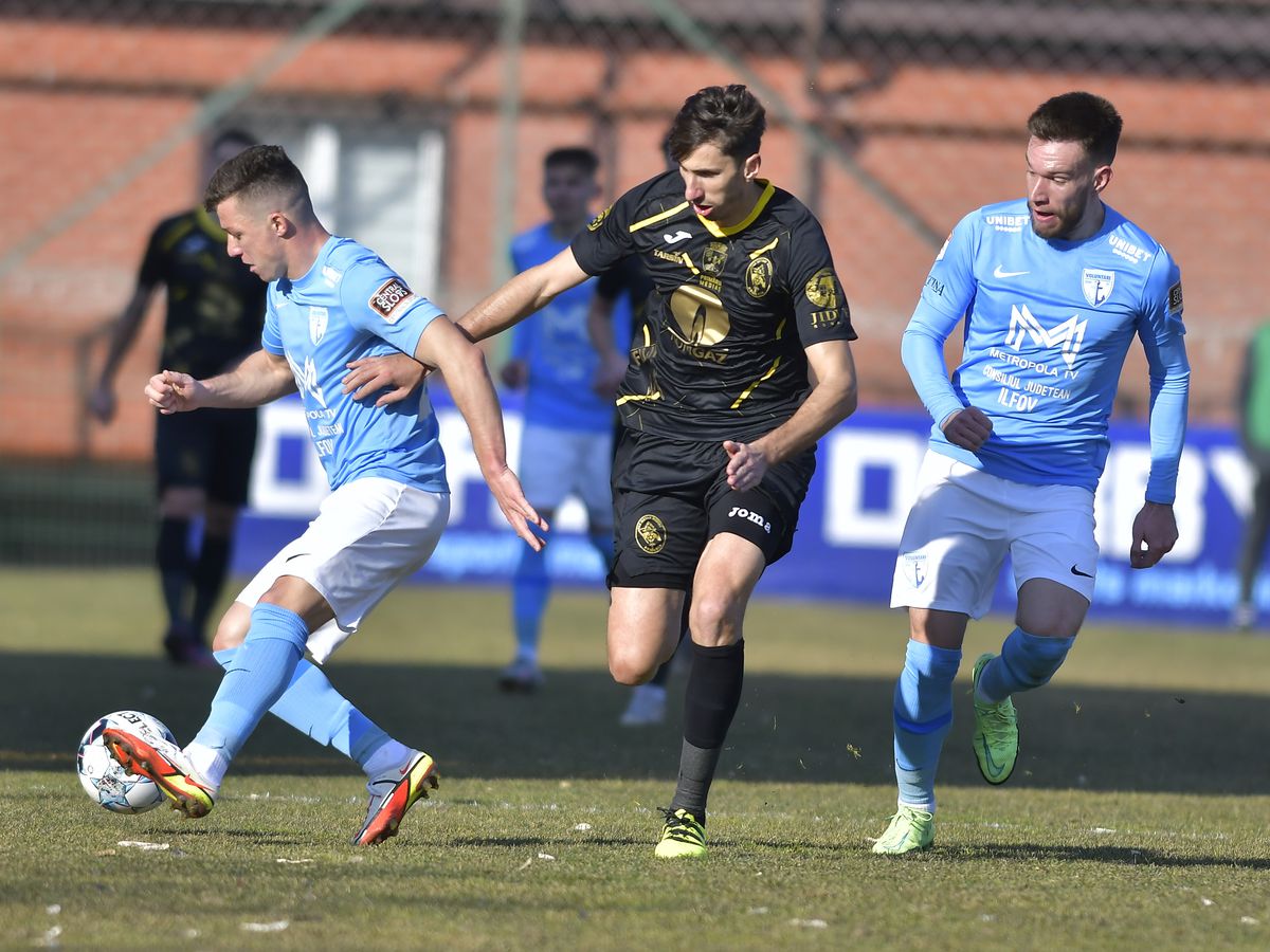 Denis Ciobotariu s-a integrat perfect la Voluntari: „Puțină gheață, apoi un șpriț cu Tamaș” 