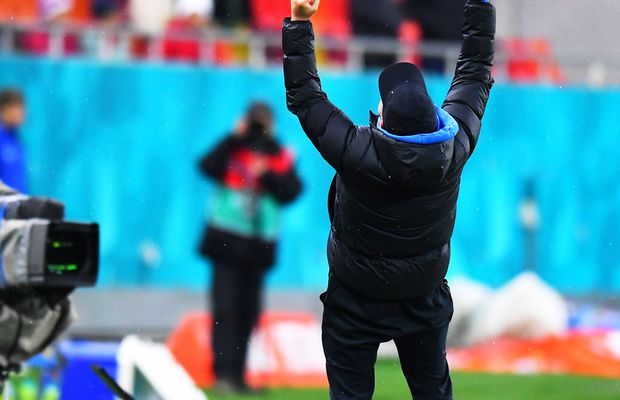 Cadru cu cadru! Fotoreporterul GSP a surprins bucuria nebună a lui Hagi, după victoria-blitz din prelungiri