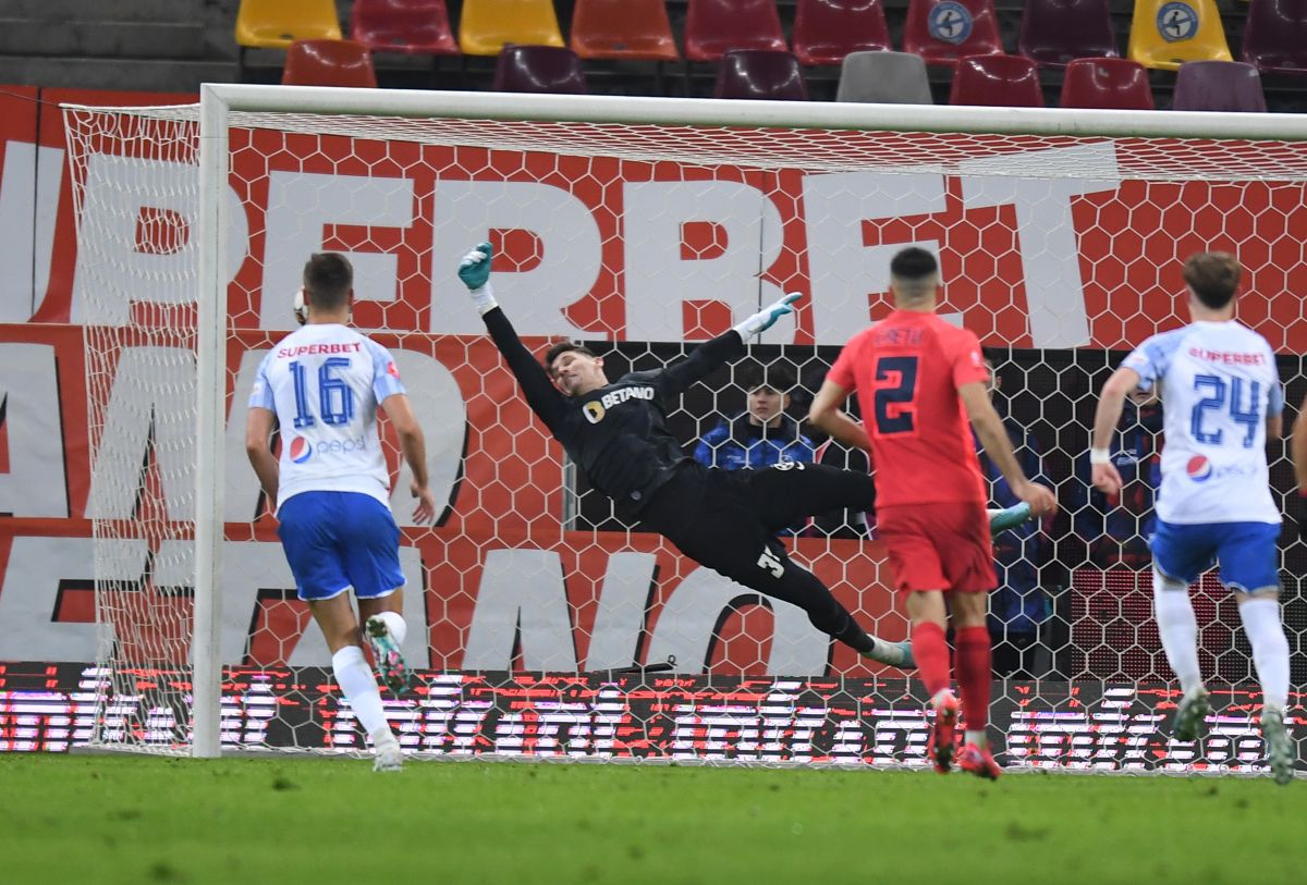 Alibec, stâng perfect: Târnovanu, „torpilat” de la peste 20 de metri!