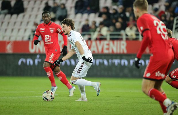 „Respiră fotbal!” » Antrenorul lui Bordeaux l-a elogiat pe Alexi Pitu. Faza cu care românul i-a uluit pe toți la debut
