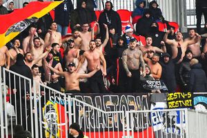 De ce nu s-a cerut evacuarea fanilor FCU Craiova? „Doar el putea cere Jandarmeriei evacuarea fanilor xenofobi, dar poate n-a avut interesul”