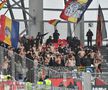 Peluza Sud a Craiovei, comunicat amenințător, la două ore după ce a provocat oprirea meciului cu Sepsi: „Nu vom permite niciodată ca un astfel de meci să aibă loc în România”