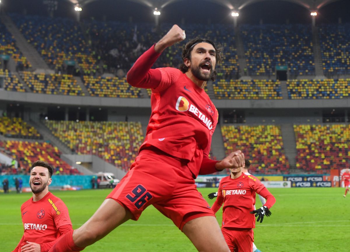 Reacția lui Ilie Dumitrescu după FCSB - Farul: „Nu avem cum să facem exercițiul ăsta de imaginație cu un antrenor care e acum la FCSB”