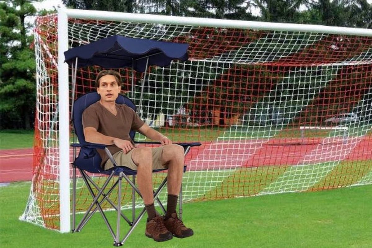 „Tătărușanu, ca o broască țestoasă”. Microbiștii și jurnaliștii n-au avut milă de român după 2-5 cu Sassuolo: cele mai tari glume