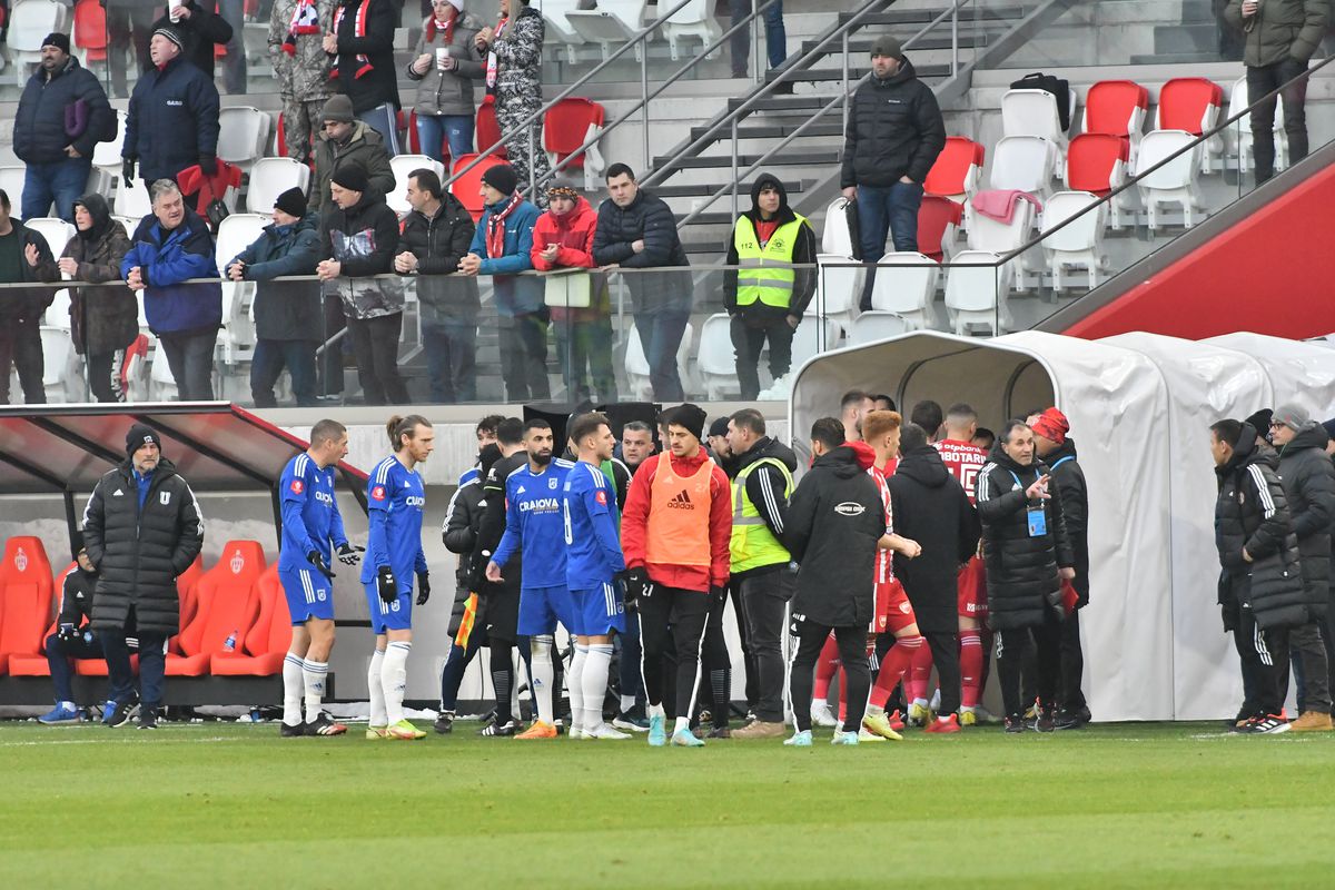 Ce prevede regulamentul, după ce Sepsi - FCU Craiova a fost oprit definitiv » Marius Avram explică: „Astea sunt instrucțiunile FIFA”