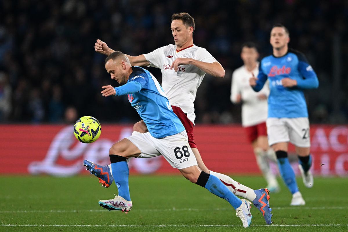 Napoli decolează spre primul titlu după 33 de ani » Mourinho, înfrânt pe terenul liderului