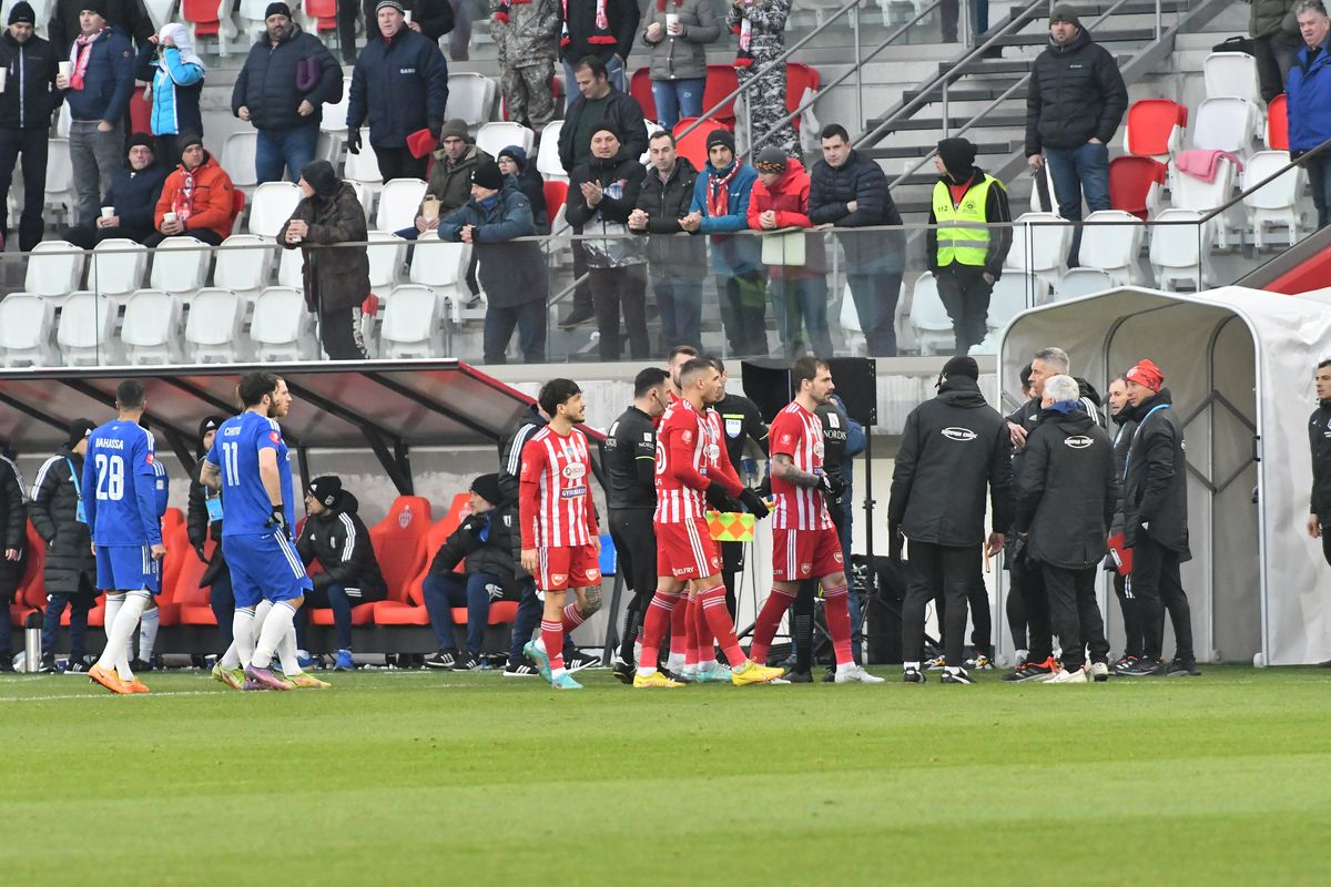 Ce prevede regulamentul, după ce Sepsi - FCU Craiova a fost oprit definitiv » Marius Avram explică: „Astea sunt instrucțiunile FIFA”