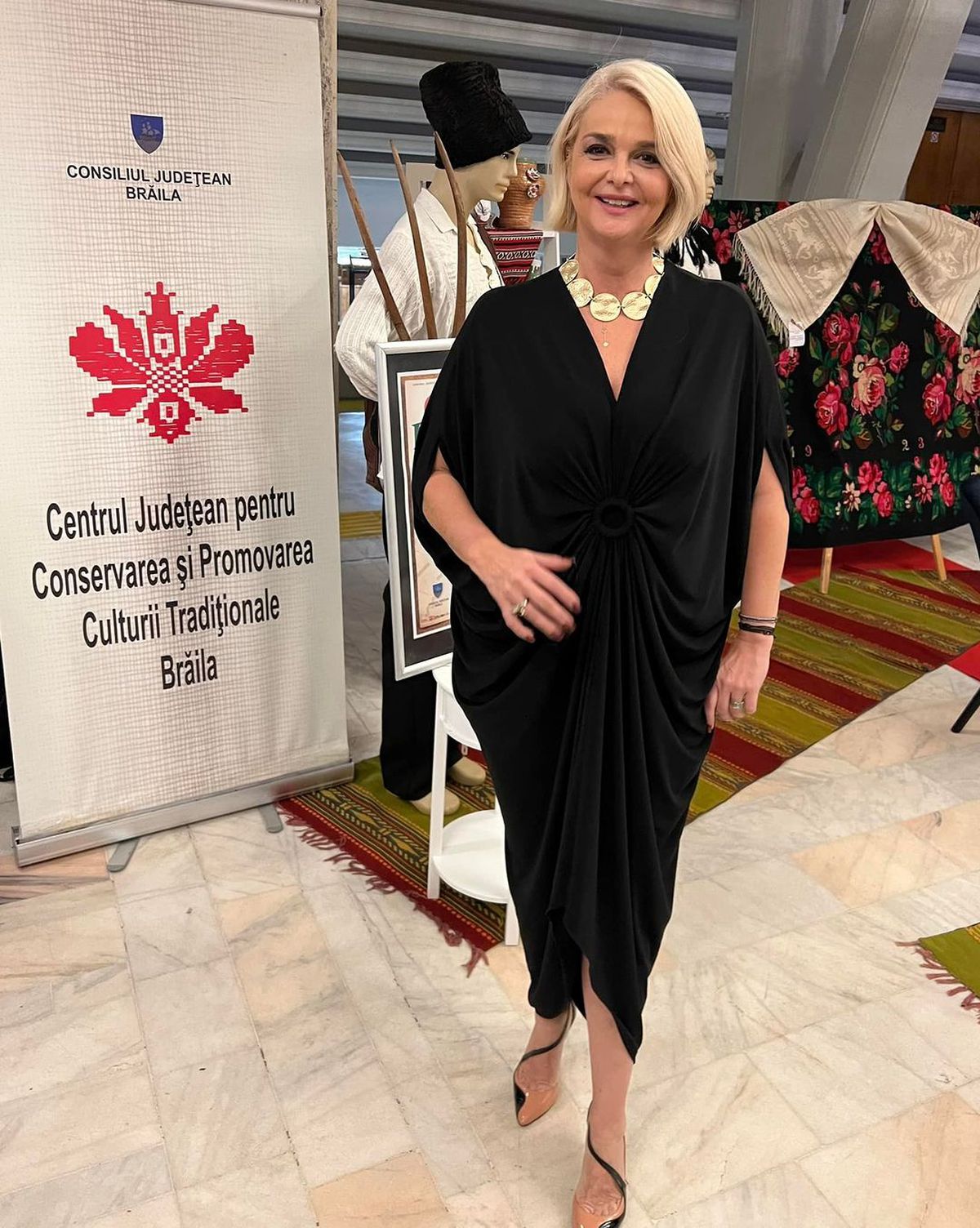 Iuliana Marciuc, celebra prezentatoare de la TVR