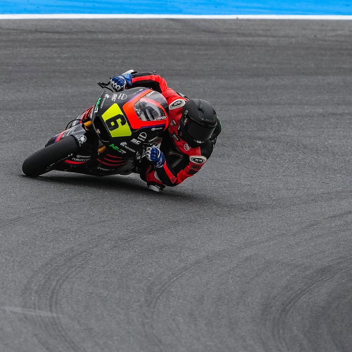 „Cel mai mare sacrificiu este că îmi dedic toată viața acestui sport” » Primul pilot român în MotoGP după aproape două decenii și-a trasat un obiectiv clar: „Vreau să fiu campion mondial”