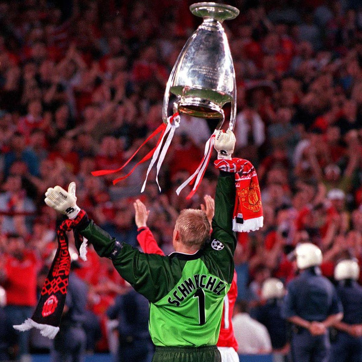 Ce au în comun Ianis Hagi și Kasper Schmeichel? Concluzia uriașului Peter Schmeichel, în interviul-eveniment pentru GSP: „E o povară! Nu e deloc corect”