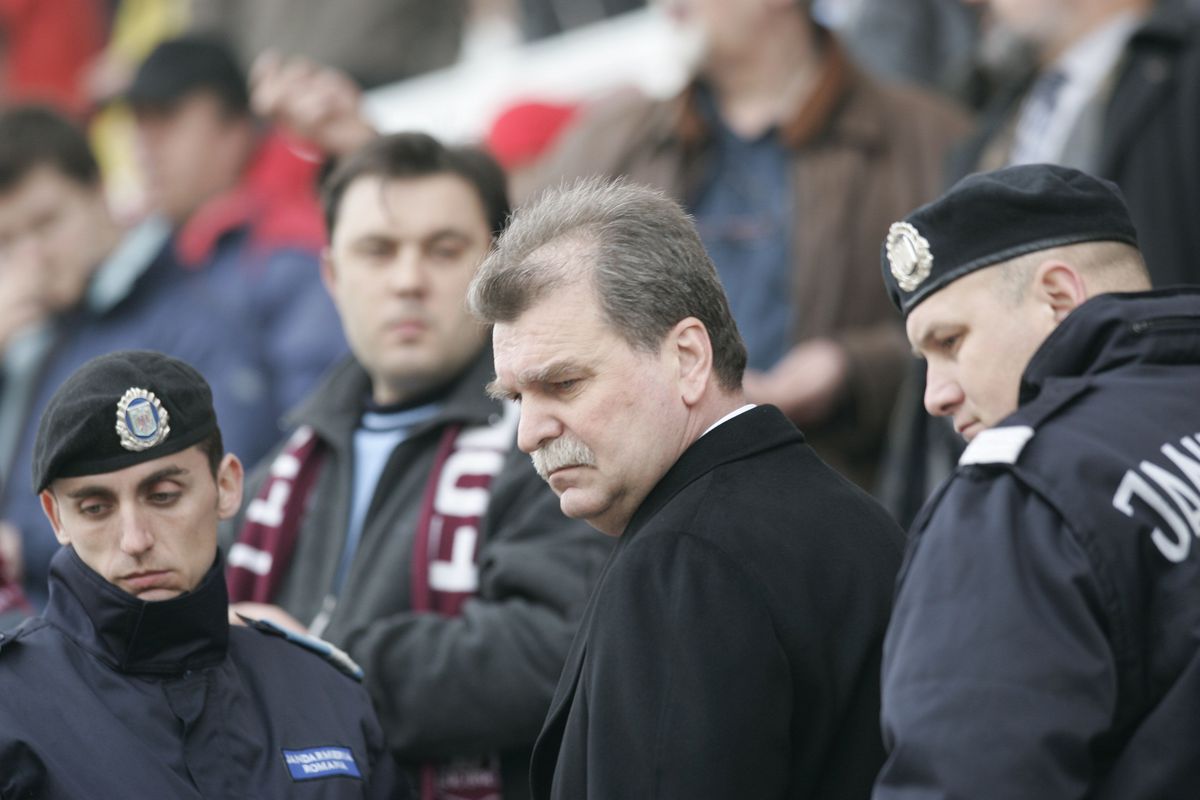 Prima reacție a lui Mircea Lucescu după decesul lui Dinu Gheorghe: „Aseară am vorbit cu el. Era volubil”