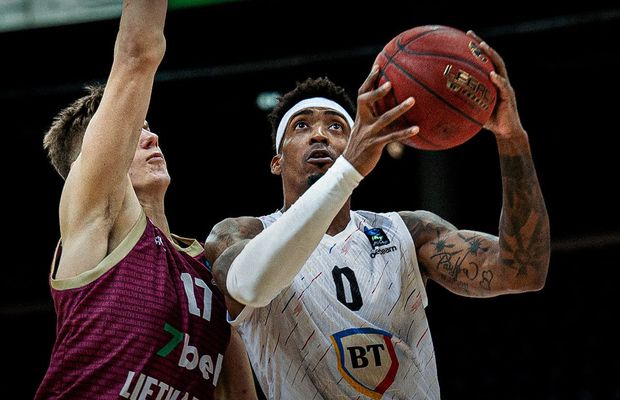 Înfrângere dramatică pentru U-BT Cluj-Napoca în Lituania, după o repriză secundă controlată » Alb-negrii au ratat o șansă importantă de calificare în playoff