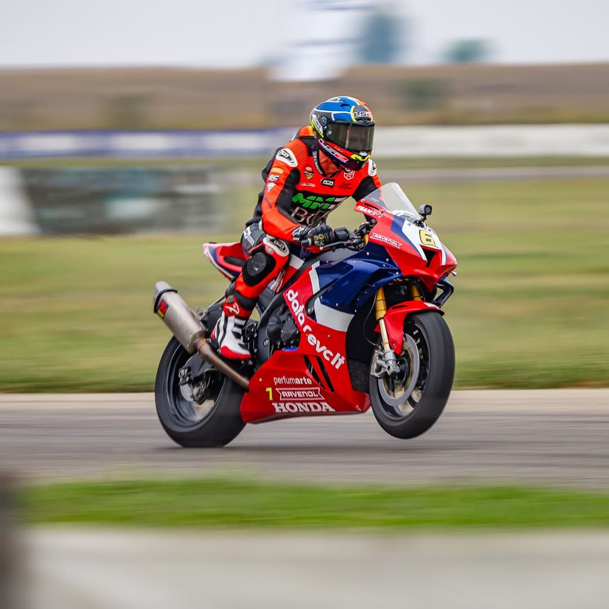 „Cel mai mare sacrificiu este că îmi dedic toată viața acestui sport” » Primul pilot român în MotoGP după aproape două decenii și-a trasat un obiectiv clar: „Vreau să fiu campion mondial”