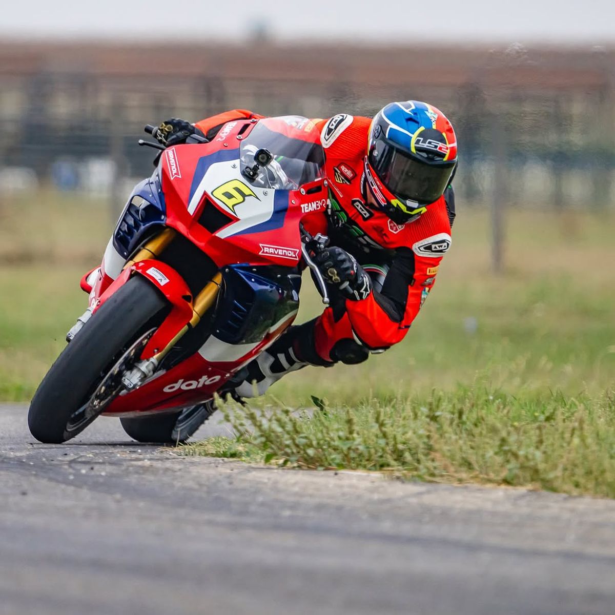 „Cel mai mare sacrificiu este că îmi dedic toată viața acestui sport” » Primul pilot român în MotoGP după aproape două decenii și-a trasat un obiectiv clar: „Vreau să fiu campion mondial”