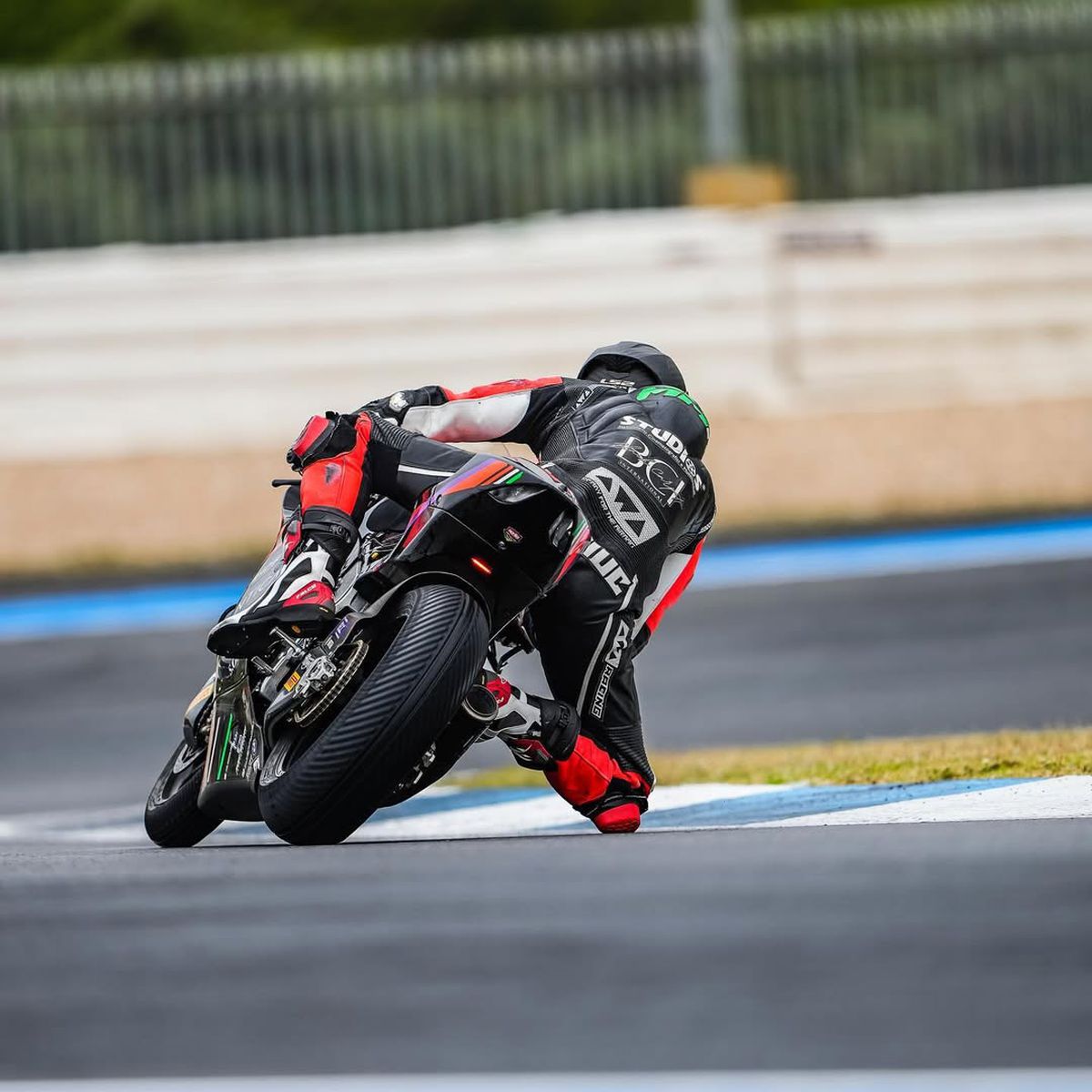 „Cel mai mare sacrificiu este că îmi dedic toată viața acestui sport” » Primul pilot român în MotoGP după aproape două decenii și-a trasat un obiectiv clar: „Vreau să fiu campion mondial”