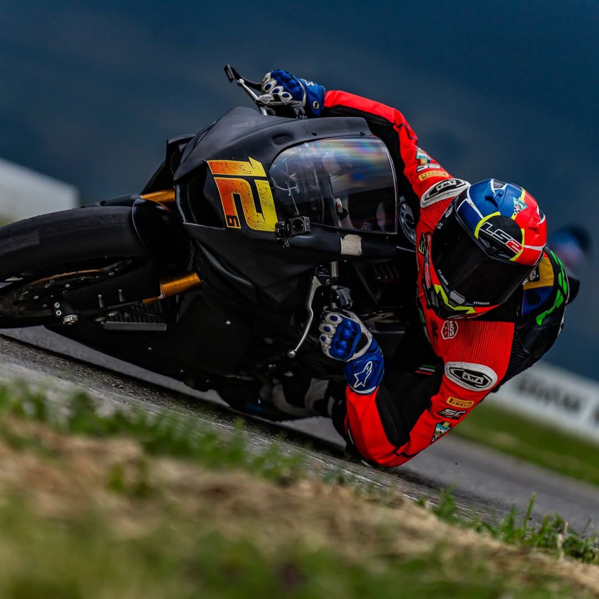 „Cel mai mare sacrificiu este că îmi dedic toată viața acestui sport” » Primul pilot român în MotoGP după aproape două decenii și-a trasat un obiectiv clar: „Vreau să fiu campion mondial”