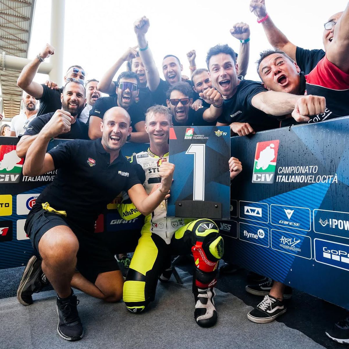 „Cel mai mare sacrificiu este că îmi dedic toată viața acestui sport” » Primul pilot român în MotoGP după aproape două decenii și-a trasat un obiectiv clar: „Vreau să fiu campion mondial”