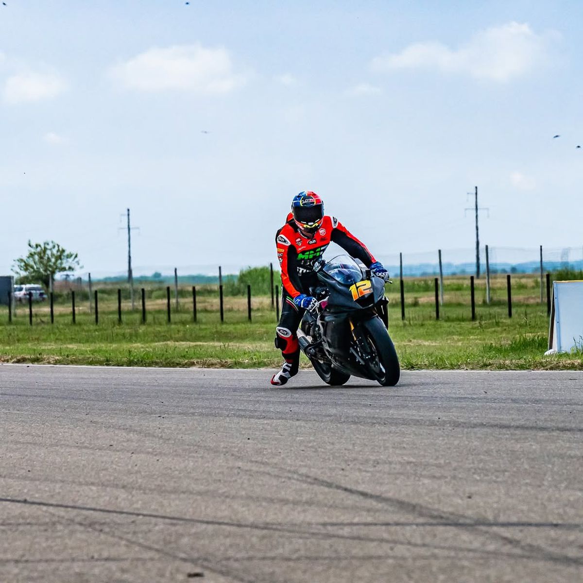 „Cel mai mare sacrificiu este că îmi dedic toată viața acestui sport” » Primul pilot român în MotoGP după aproape două decenii și-a trasat un obiectiv clar: „Vreau să fiu campion mondial”