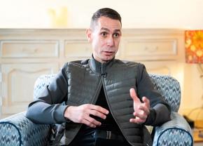 David Coote nu renunță la fotbal » Revenire de senzație pentru arbitrul care a mărturisit că s-a drogat și că e gay!