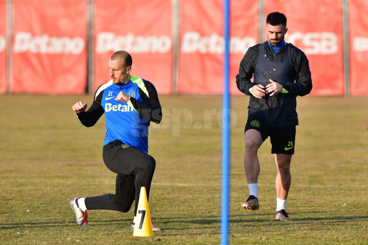 Antrenamentul oficial al FCSB-ului înainte de Manchester United