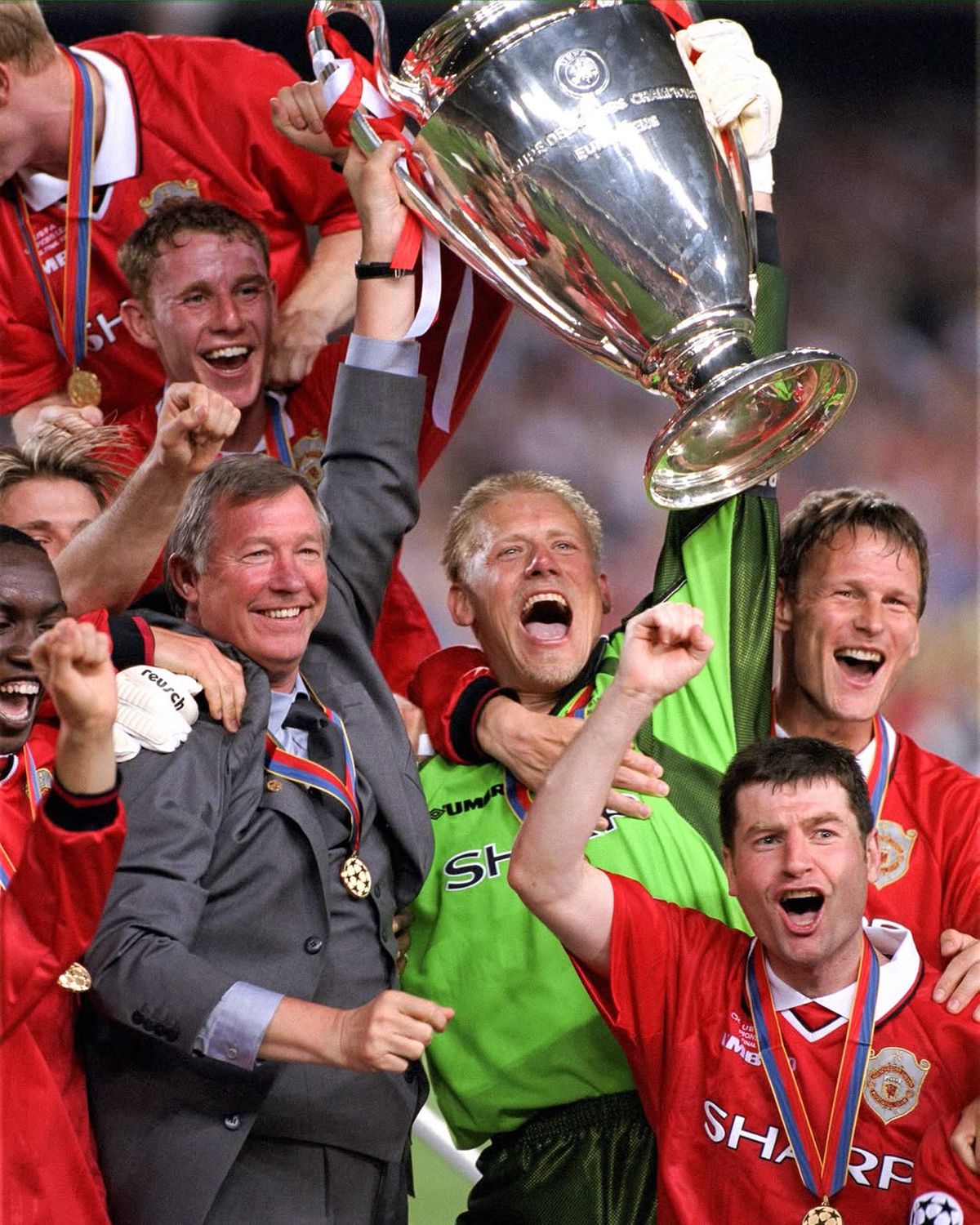 Viața legendarului Peter Schmeichel a ajuns documentar » La un pas de bătaie cu Sir Alex Ferguson și dezvăluiri dure despre dependența de alcool a tatălui: „L-am umilit atât de mult încât n-a putut să uite...”