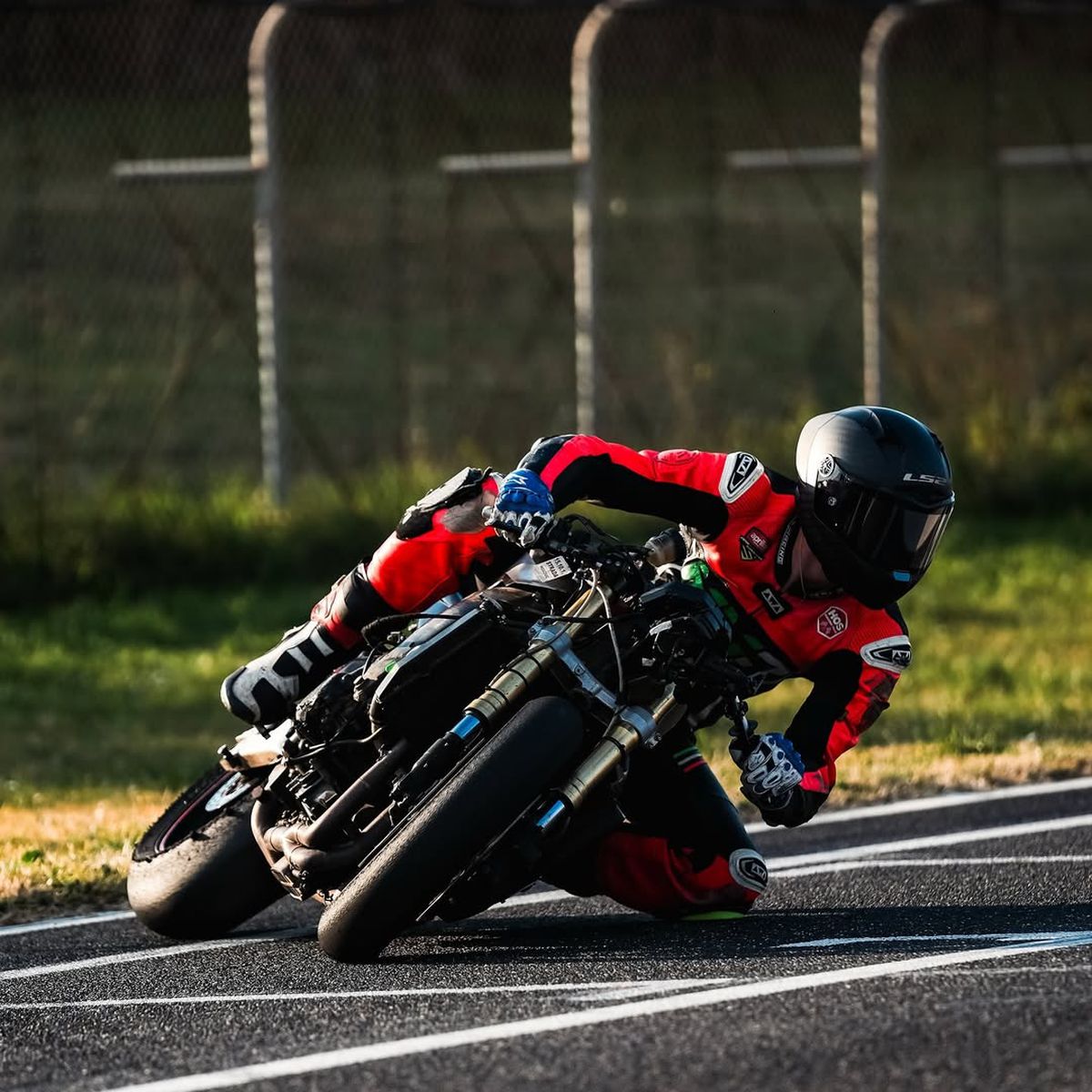 „Cel mai mare sacrificiu este că îmi dedic toată viața acestui sport” » Primul pilot român în MotoGP după aproape două decenii și-a trasat un obiectiv clar: „Vreau să fiu campion mondial”