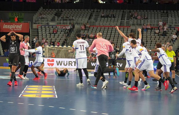 ULUITOR ce s-a întâmplat la Campionatul Mondialul de handbal » Calificare în semifinale cu 0,3 secunde înainte de final + Ultima fază va rămâne în istorie