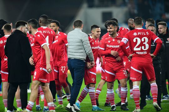 Jucătorii lui Dinamo, după meciul cu Universitatea Craiova/ foto Cristi Preda (GSP)