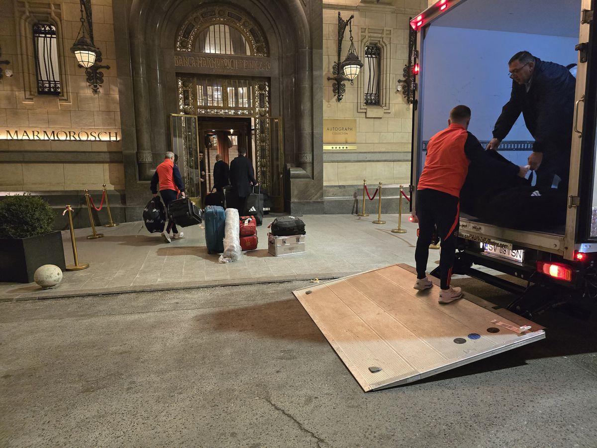 Manchester United a sosit la hotelul Marmorosch din București