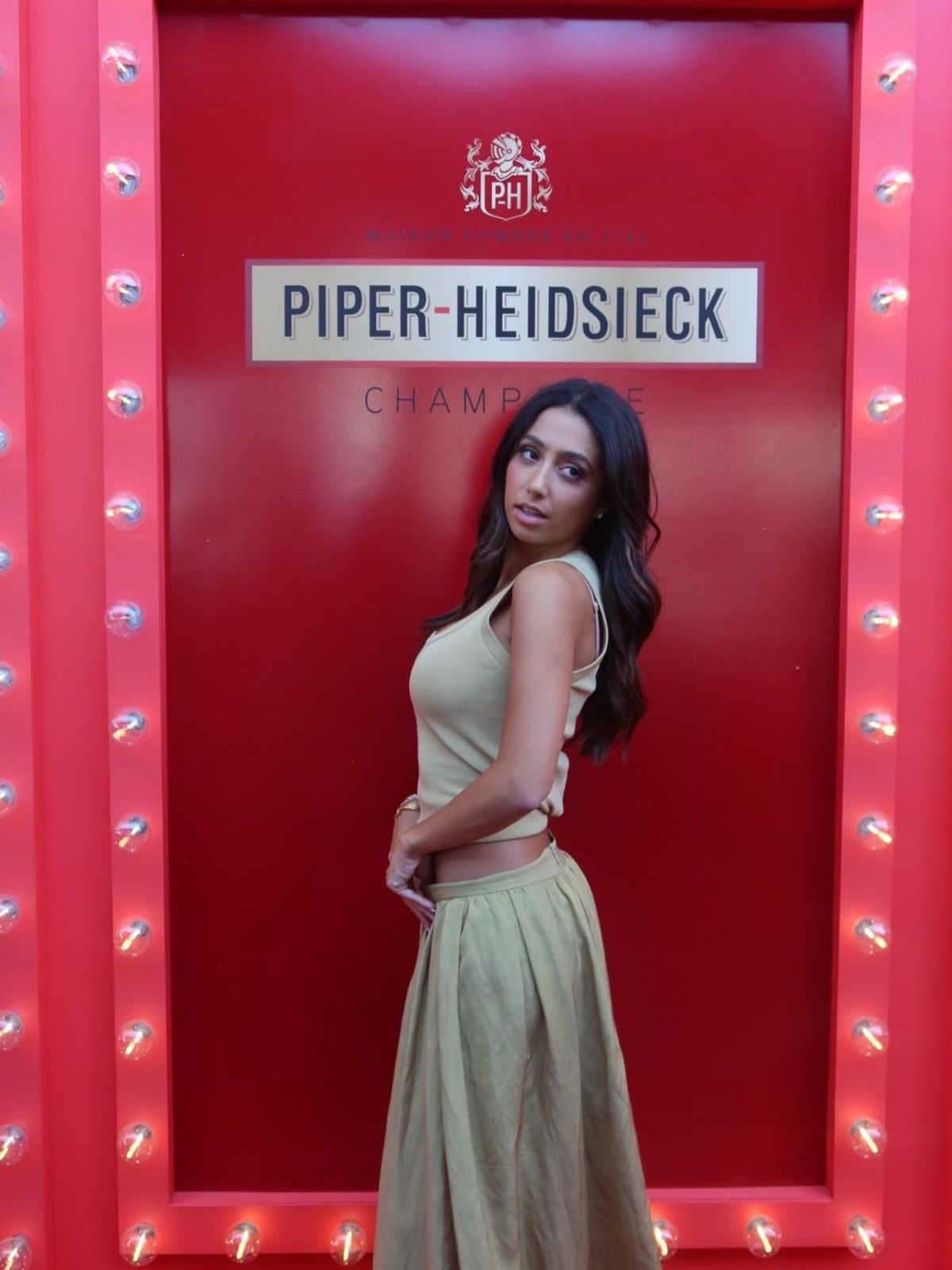 S-a dat în spectacol cu Marcos Baghdatis pe arena Margaret Court de la Australian Open!