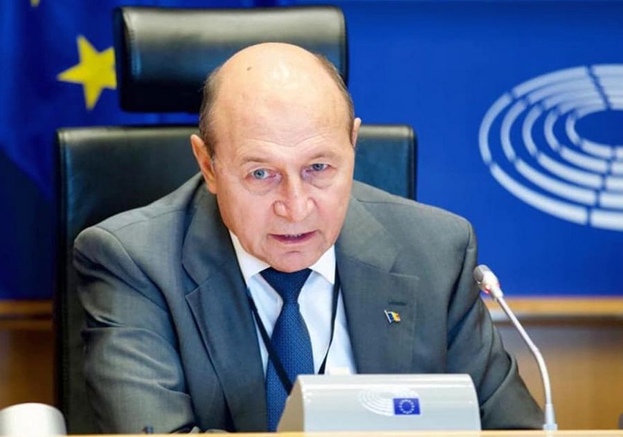 Traian Băsescu a reacționat după decesul lui Mircea Lucescu