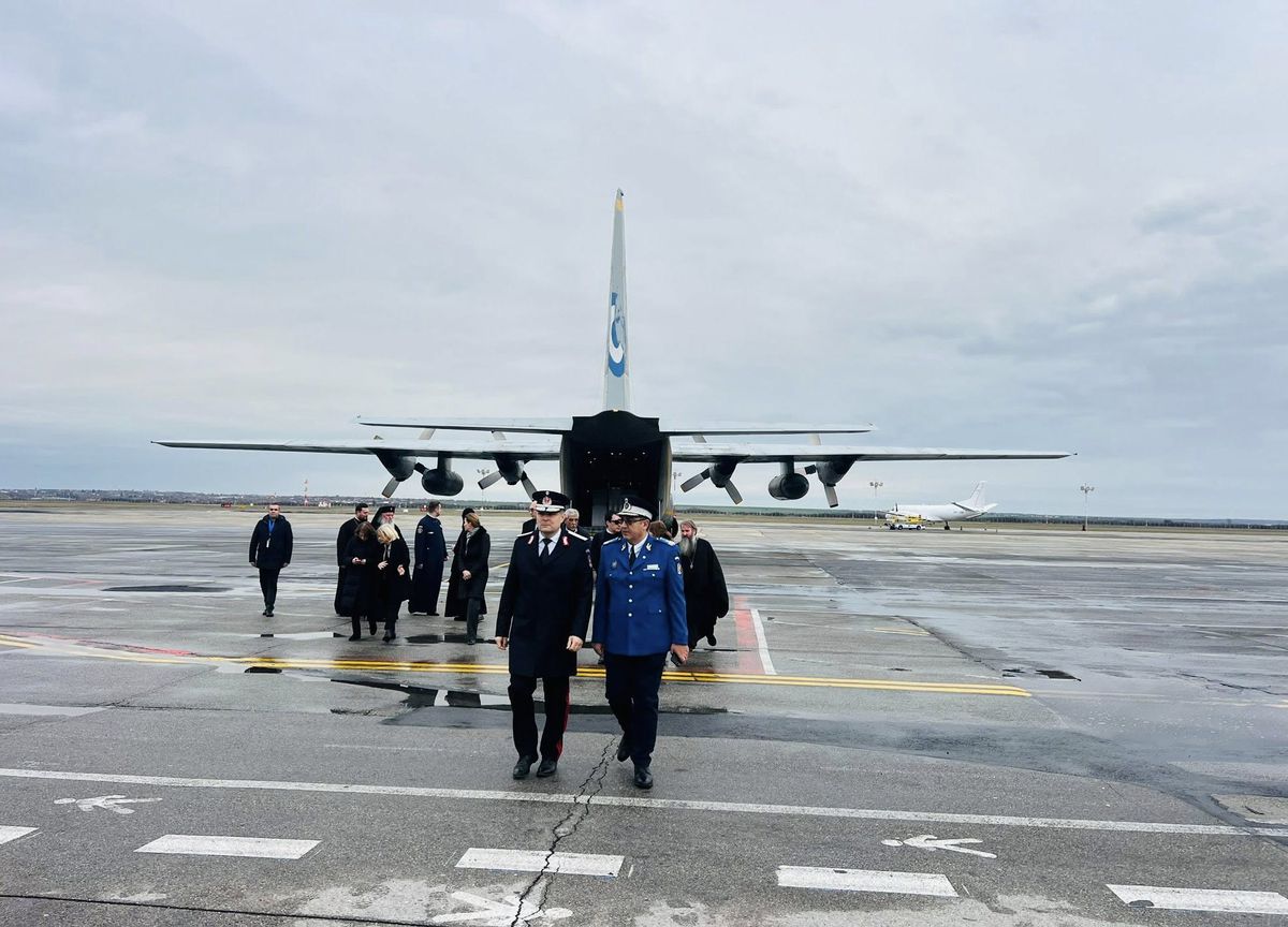 Scene emoționante pe Aeroportul Internațional Timișoara