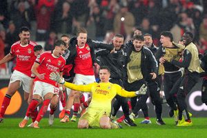 Război, refugiu, promisiune » Povestea omului momentului în Liga Campionilor: „Fotbalul ne oferă mai mult decât ne-am fi așteptat”