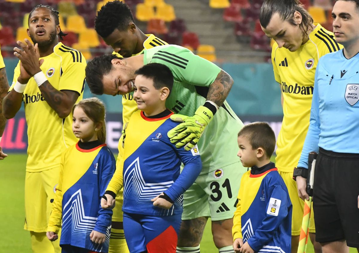 Apariție de „gradul zero” la FCSB - Fenerbahce! » Fratele președintelui Erdoğan, prezență discretă pe Arena Națională