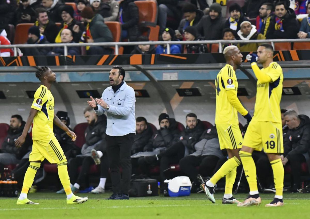 Marius Niculae a înscris în poarta lui Fenerbahce în 2012, iar acum a analizat prestația celor de la FCSB contra turcilor: „N-au tot două picioare și două mâini?”