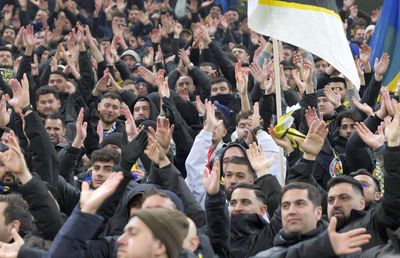 Aroganța supremă! Ce a apărut la tribuna a 2-a pe Arena Națională: turcii „au luat foc”, jandarmii au intervenit imediat