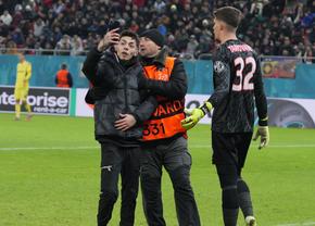 A oprit FCSB - Fenerbahce pentru că... așa a vrut el! Incidentul care nu s-a văzut la TV