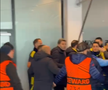 Scandal la pauza meciului FCSB - Fenerbahce // Capturi FOTO: Digi Sport