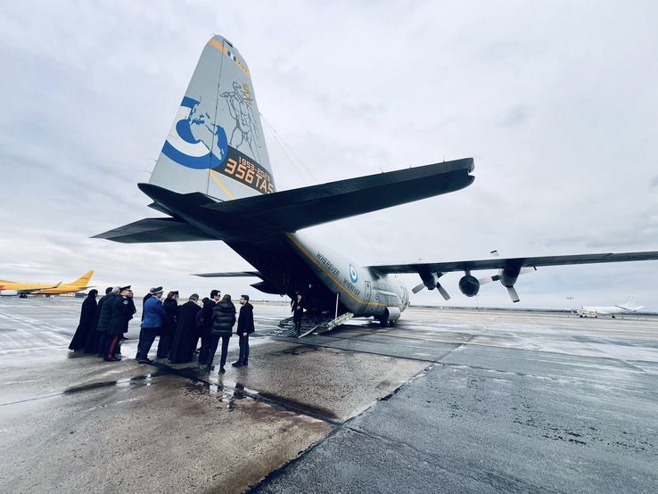 Cei 7 fani decedați ai lui PAOK au fost repatriați de pe Aeroportul din Timișoara / foto: Facebook