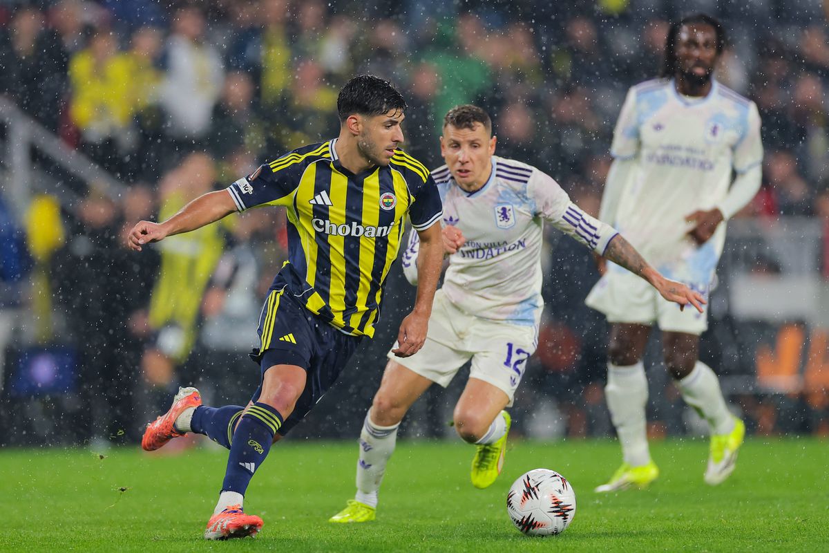 De ce Fenerbahce va folosi tricouri cu „Chobani” pe piept la meciul cu FCSB