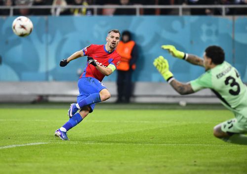 Darius Olaru, FCSB - Fenerbahce // foto: Cristi Preda