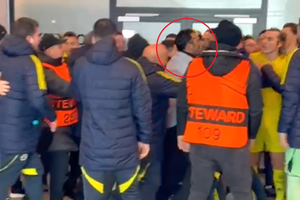 Scandal la vestiare în FCSB - Fenerbahce, cu Elias Charalambous în prim-plan