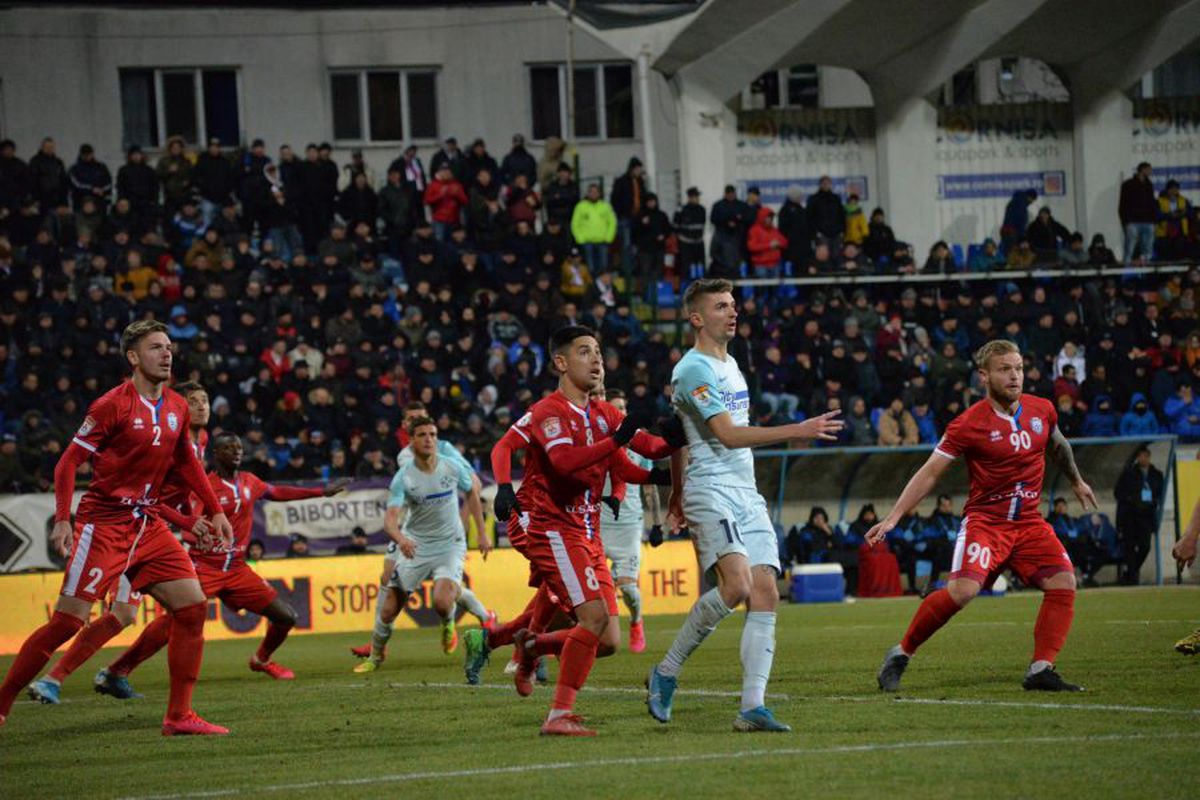 FCSB. Adrian Porumboiu, verdict clar la golul anulat : „Prima dată m-am păcălit” » Se ia de Ovidiu Hațegan: „Are sciatică?”