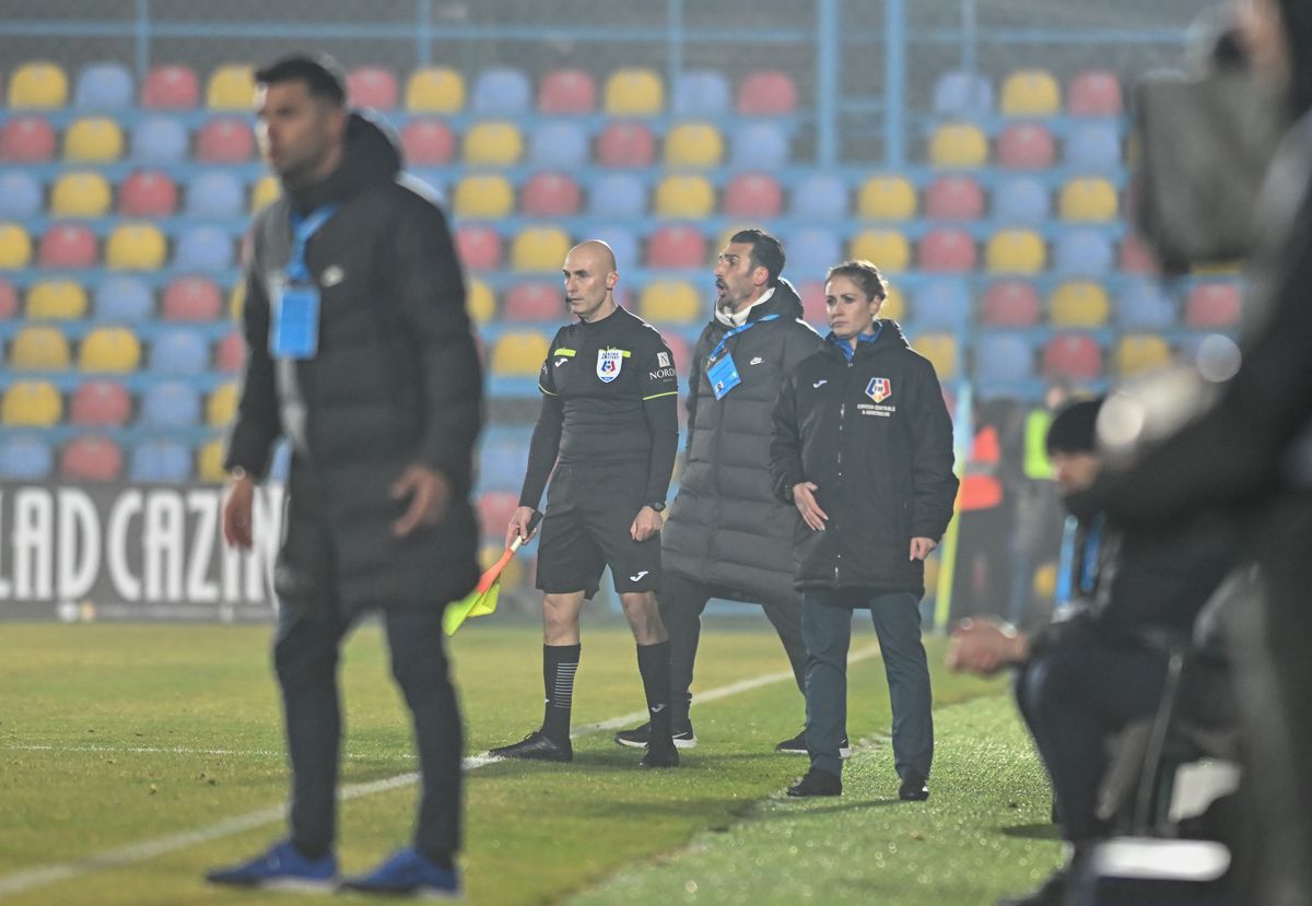 Ilie Dumitrescu a sesizat un detaliu la FCSB: „Echipa arată diferit când intră el pe teren”