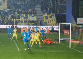 Petrolul - Universitatea Craiova, în etapa a 2-a a grupelor Cupei României Betano. Bară la Ploiești