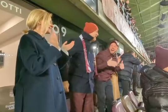 Reacția soților Șucu la golul serii în Rapid - UTA